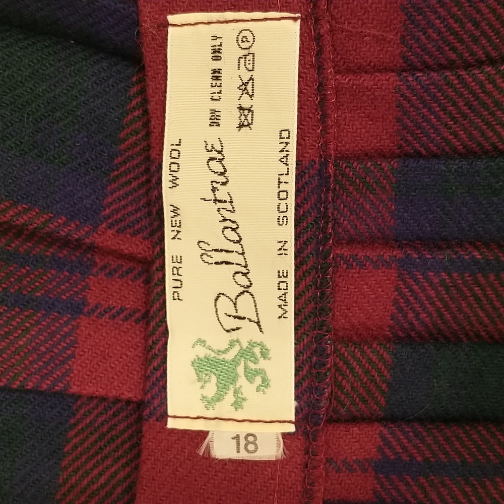 Scottish Wool Kilt Wrap Skirt 100% Wool High Quality Traditional Tartan Burgundy - Picture 7 of 11